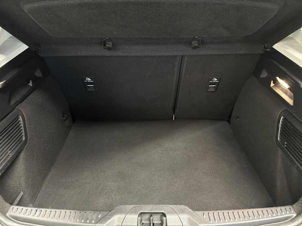 Ford Focus (K142HD) met abonnement