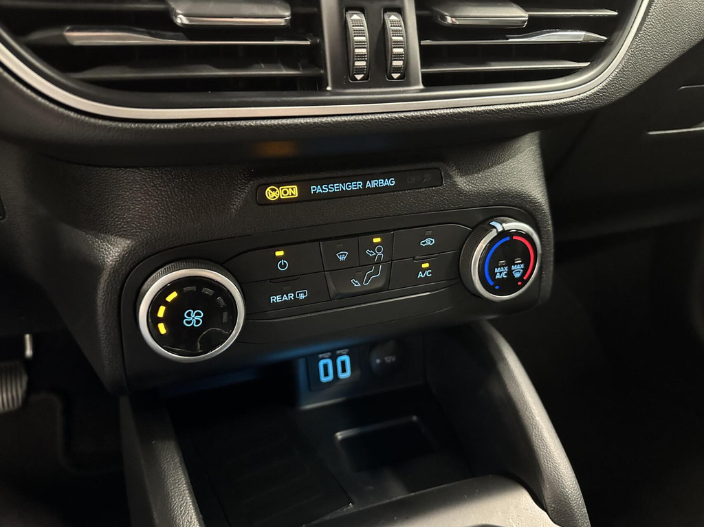 Ford Focus (K145HD) met abonnement