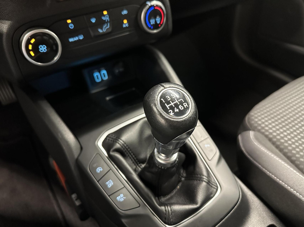 Ford Focus (K145HD) met abonnement