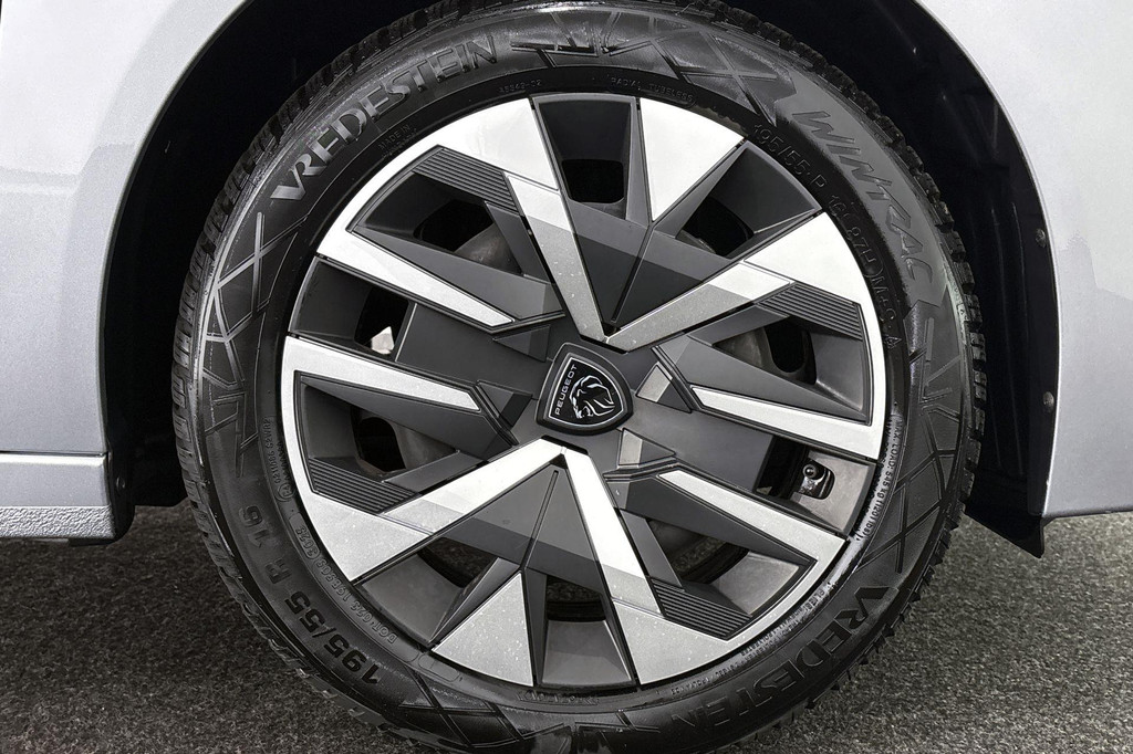 Peugeot 208 (GZX22V) met abonnement