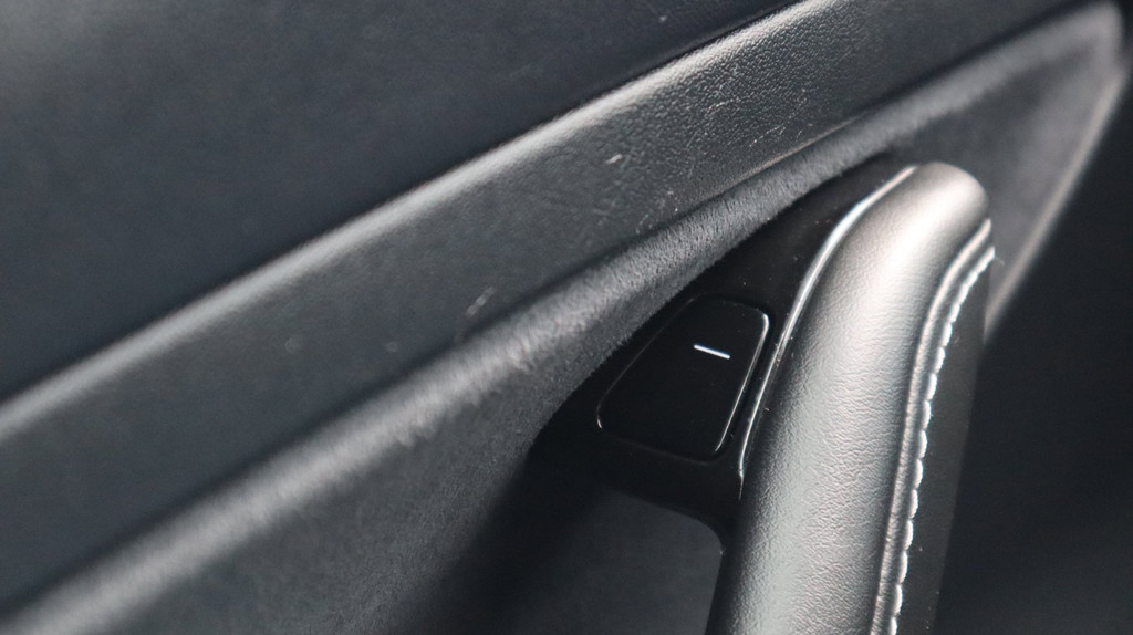 Tesla Model 3 (K915FF) met abonnement