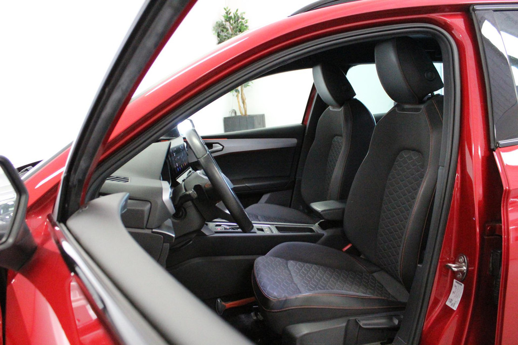 Seat Leon Sportstourer (L543BZ) met abonnement