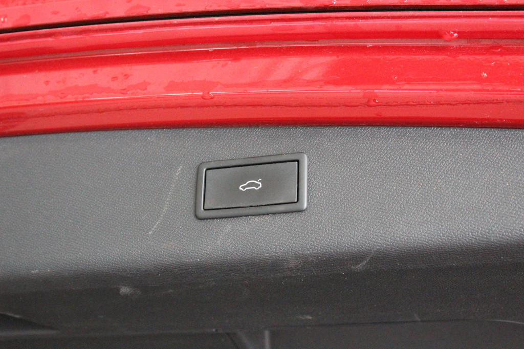 Seat Leon Sportstourer (L543BZ) met abonnement