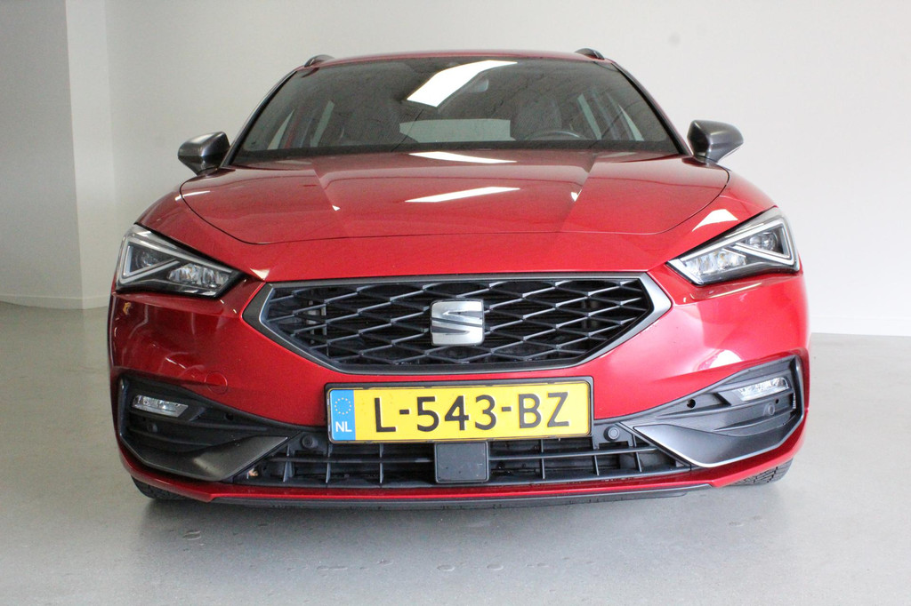 Seat Leon Sportstourer (L543BZ) met abonnement