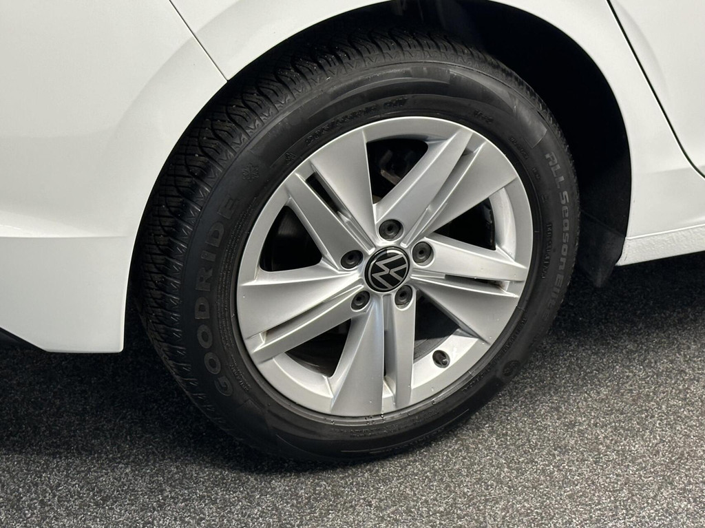 Volkswagen Golf (S734RS) met abonnement