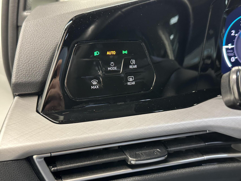 Volkswagen Golf (S734RS) met abonnement