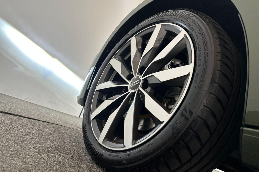Audi A4 (Z642JF) met abonnement