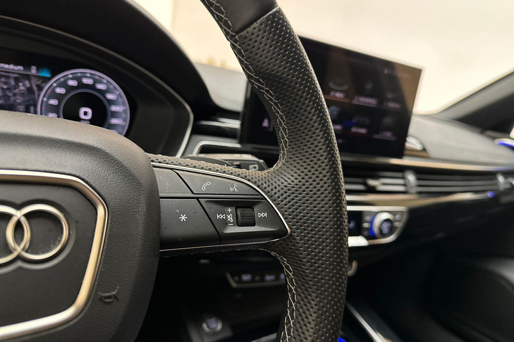 Audi A4 (Z642JF) met abonnement