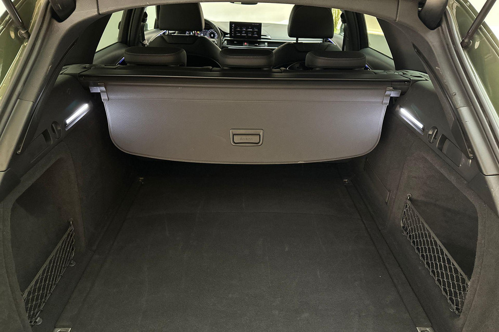 Audi A4 (Z642JF) met abonnement
