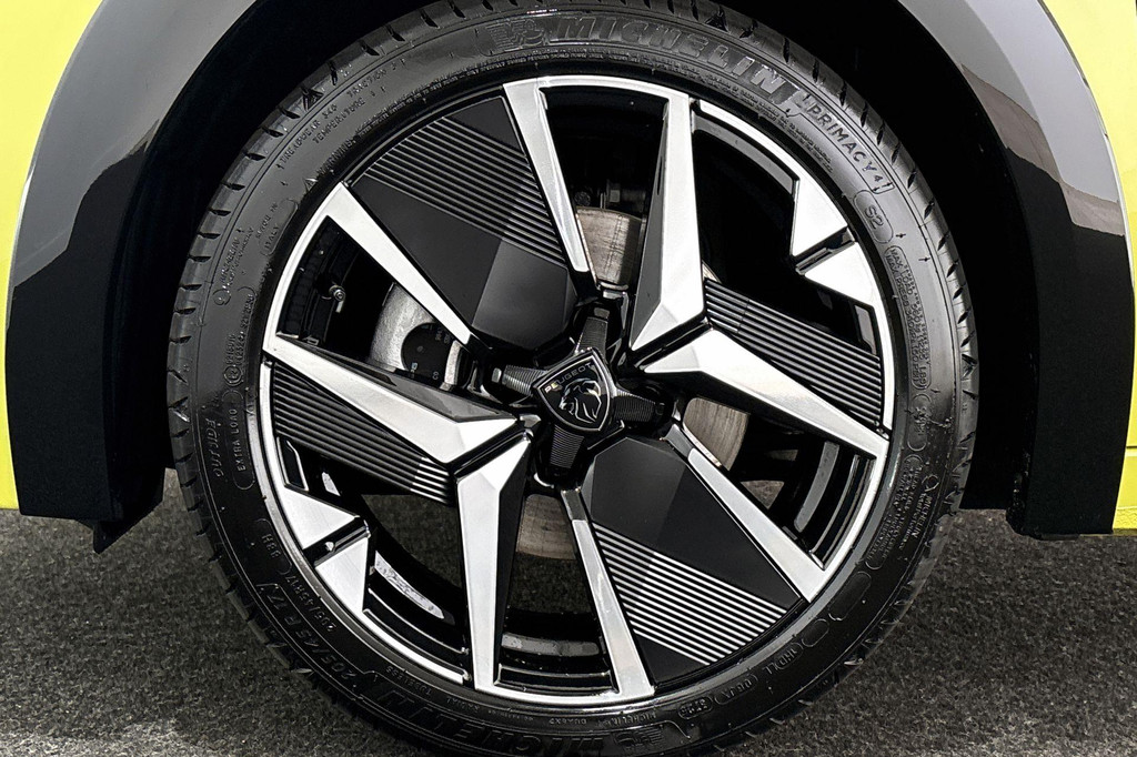Peugeot 208 (JSZ69J) met abonnement