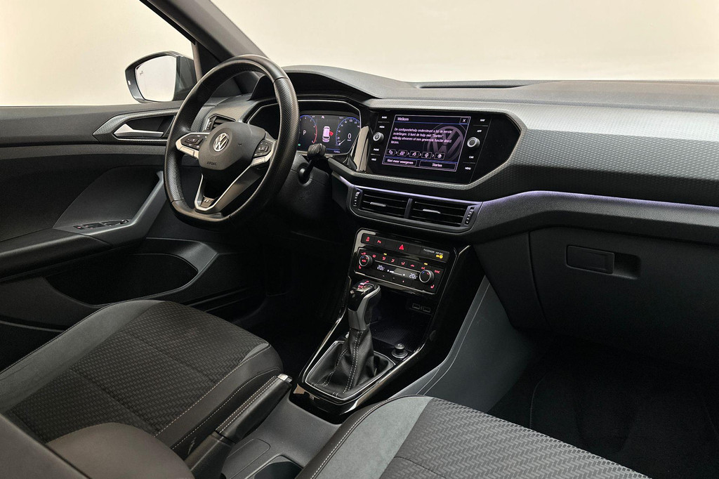 Volkswagen T-Cross (H787SH) met abonnement