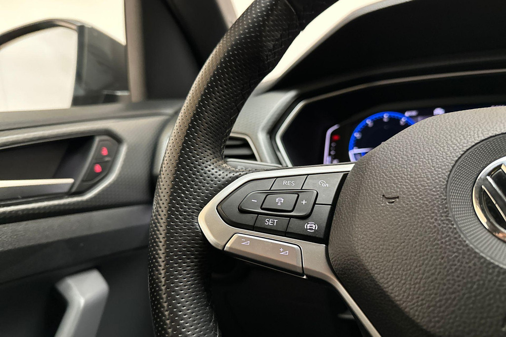 Volkswagen T-Cross (H787SH) met abonnement
