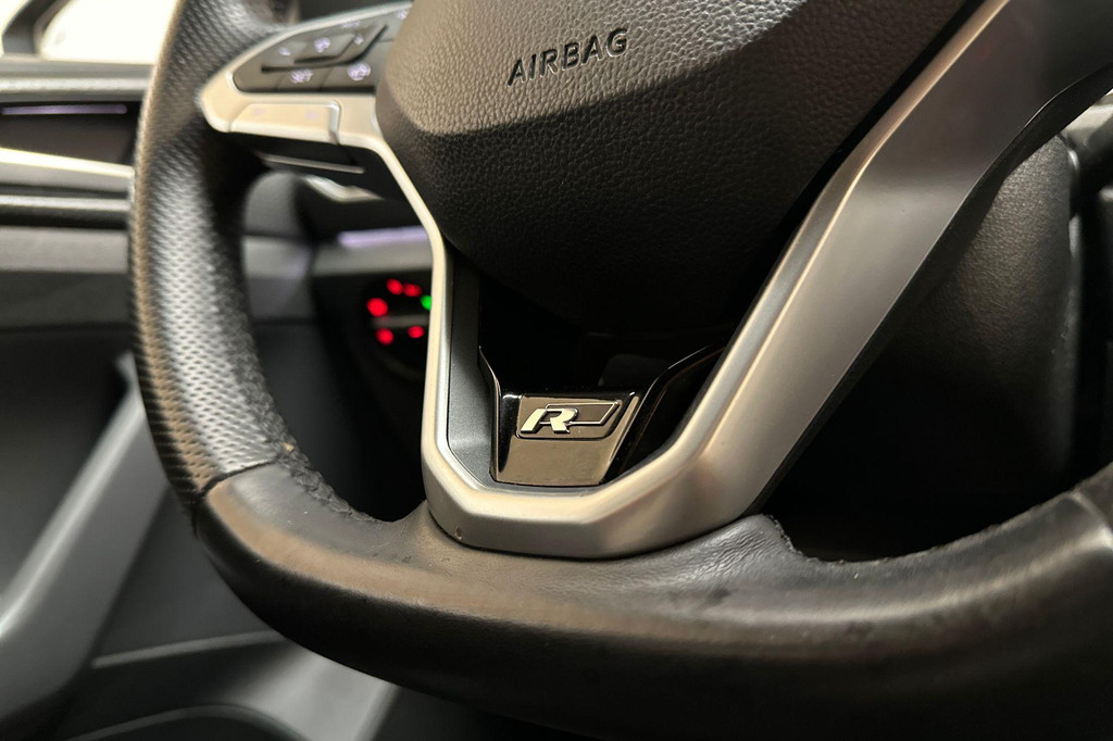 Volkswagen T-Cross (H787SH) met abonnement
