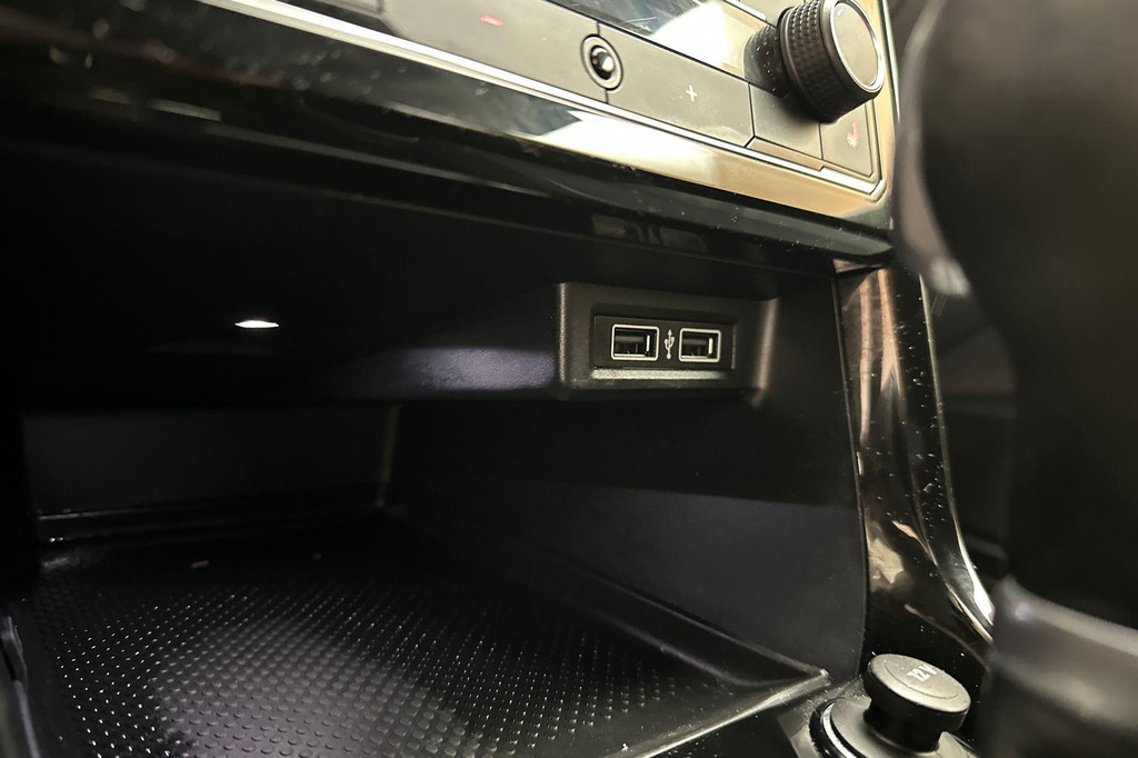 Volkswagen T-Cross (H787SH) met abonnement