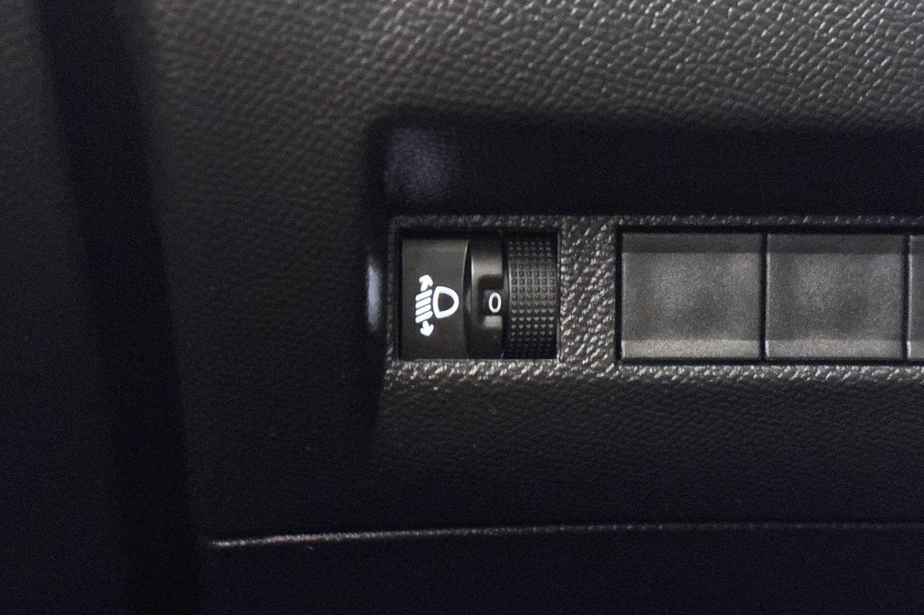 Peugeot 208 (Z802FL) met abonnement
