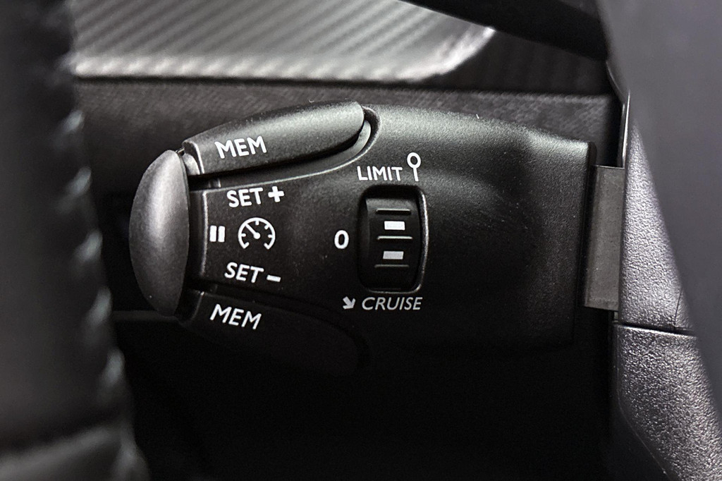 Peugeot 208 (Z802FL) met abonnement