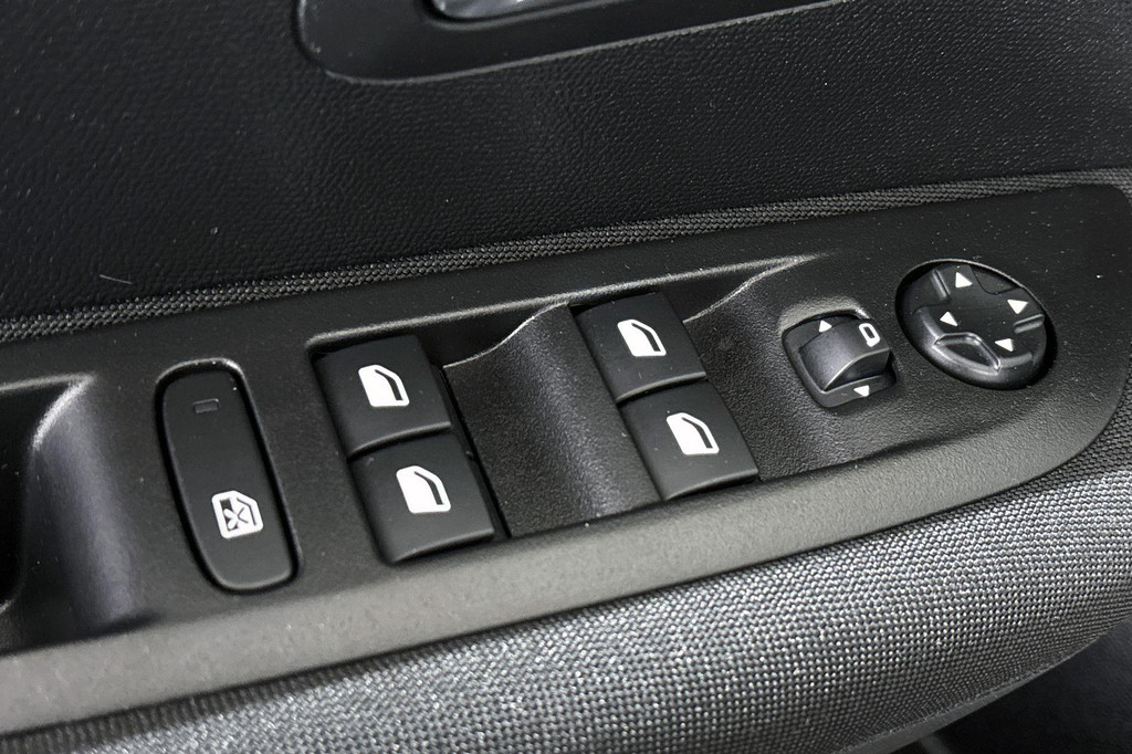 Peugeot 208 (Z802FL) met abonnement