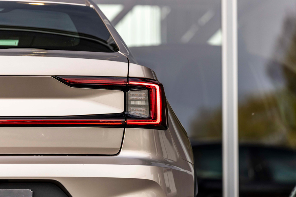 Polestar 2 (KHD70N) met abonnement
