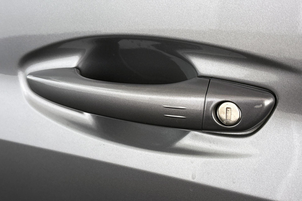Peugeot 208 (HRX09F) met abonnement