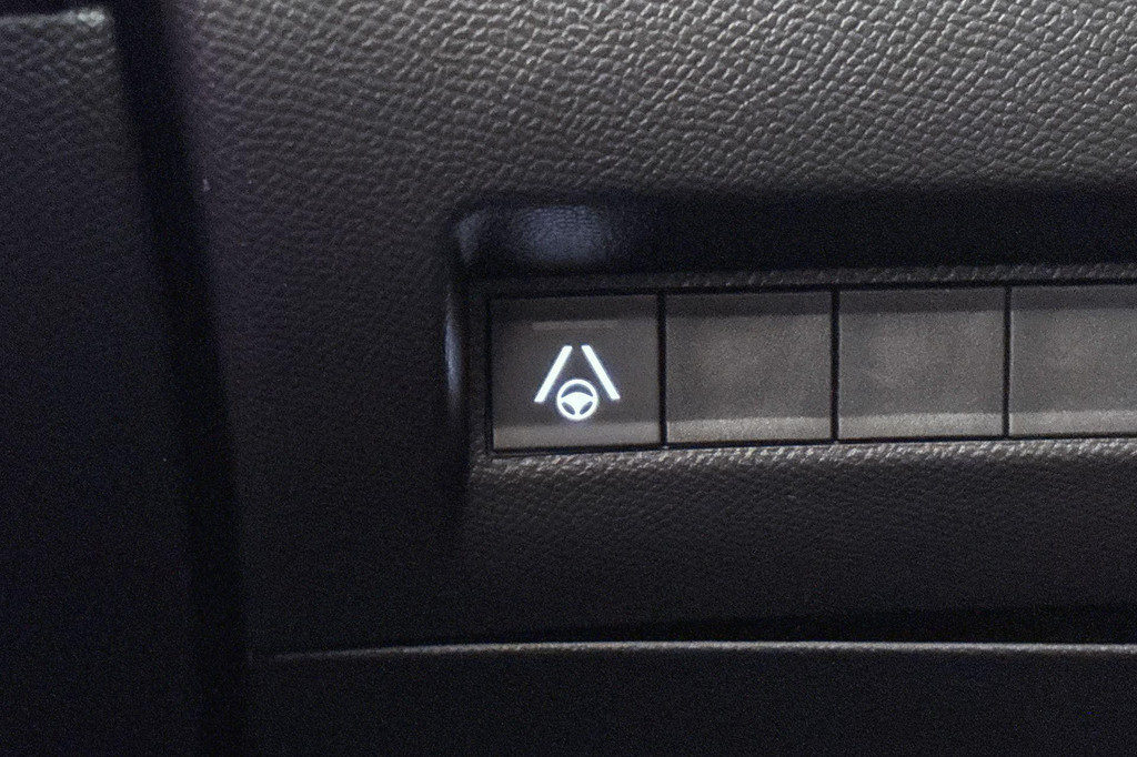 Peugeot 208 (HRX09F) met abonnement