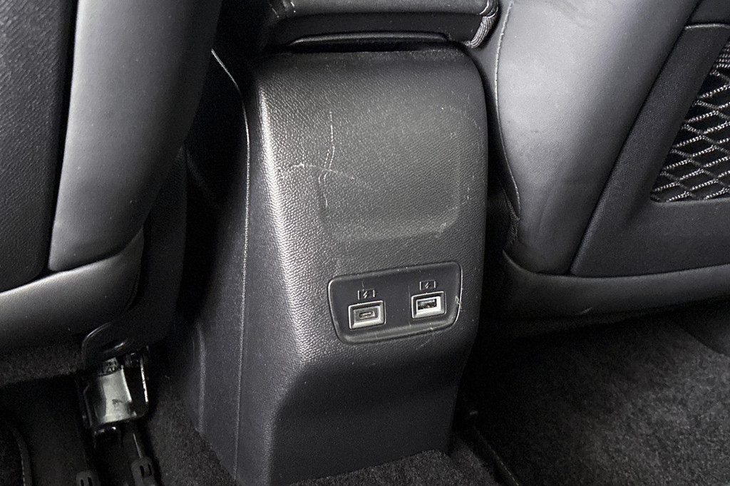 Peugeot 208 (HRX09F) met abonnement