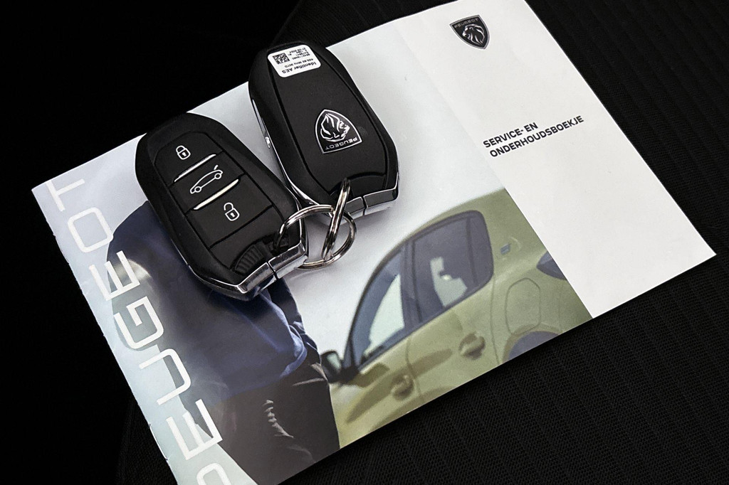 Peugeot 308 (GDX09Z) met abonnement
