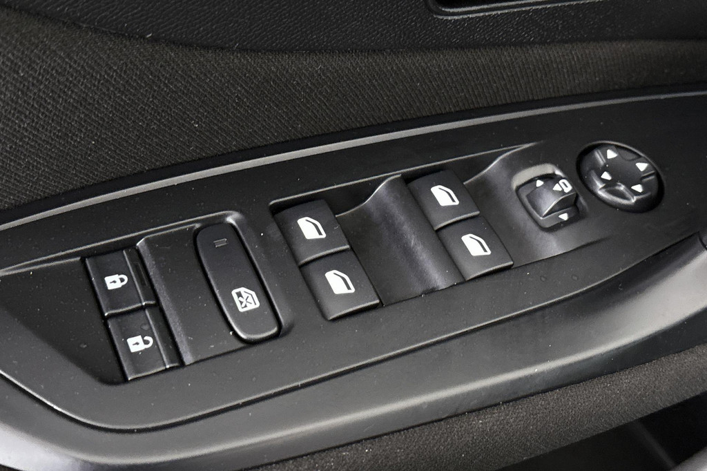 Peugeot 308 (GDX09Z) met abonnement