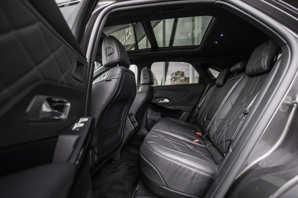 DS 7 Crossback (P890JZ) met abonnement