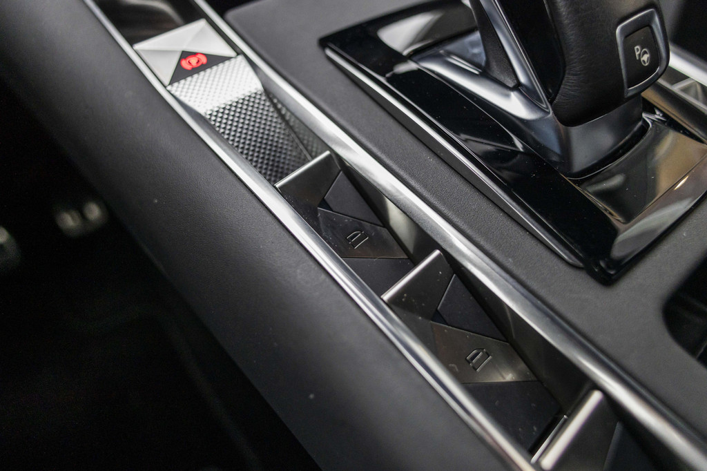 DS 7 Crossback (P890JZ) met abonnement