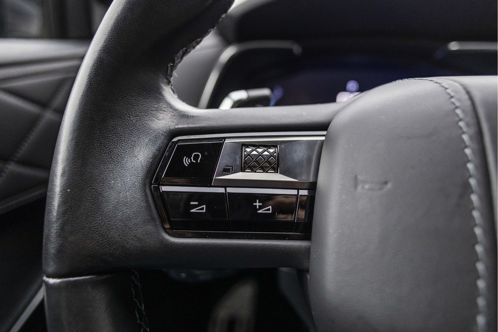 DS 7 Crossback (P890JZ) met abonnement