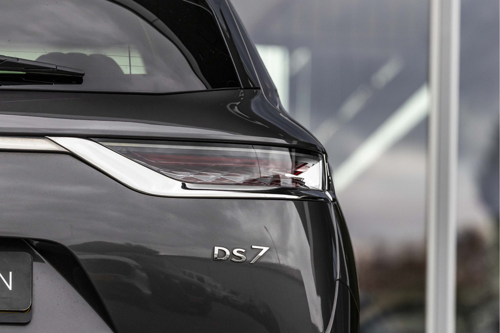 DS 7 Crossback (P890JZ) met abonnement