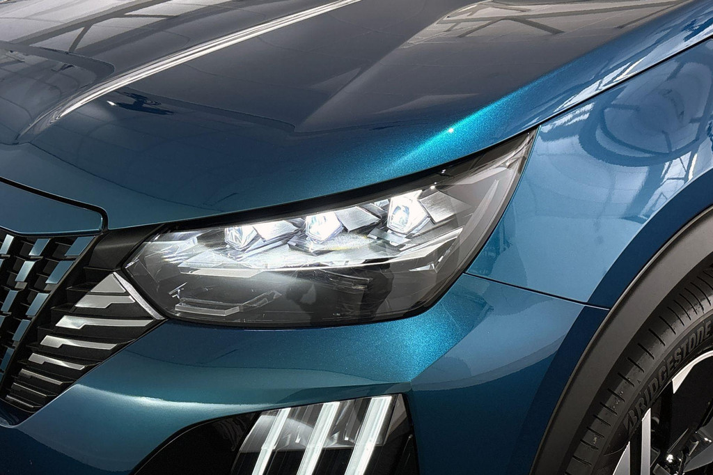 Peugeot e-2008 (JVG16T) met abonnement