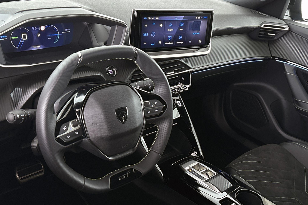 Peugeot e-2008 (JVG16T) met abonnement