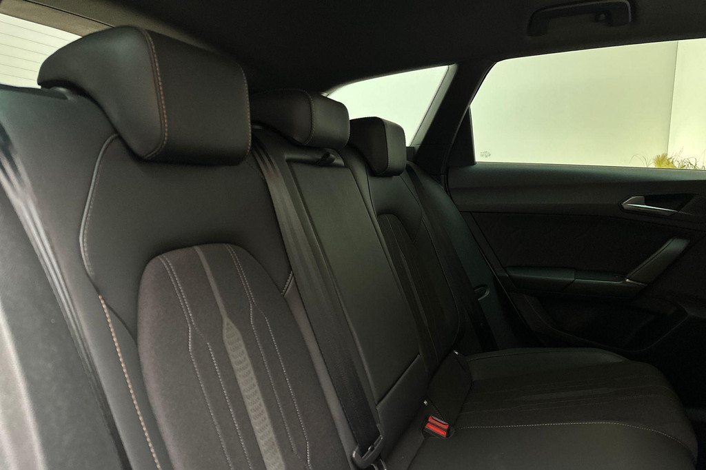 CUPRA Leon Sportstourer (KHN89L) met abonnement
