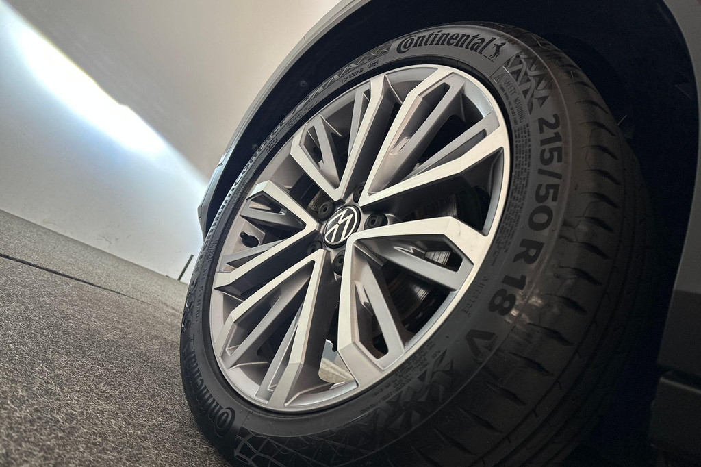 Volkswagen T-Roc (L972RT) met abonnement