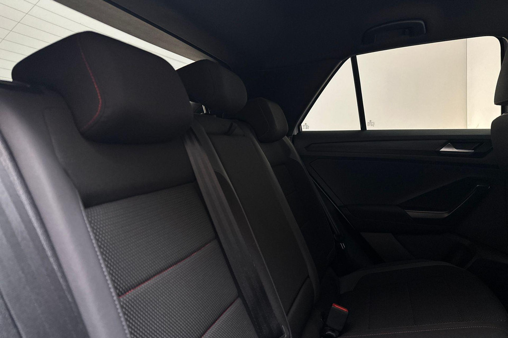 Volkswagen T-Roc (L972RT) met abonnement