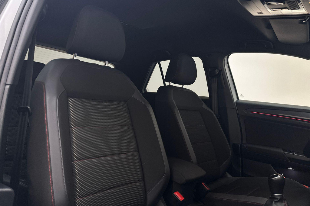 Volkswagen T-Roc (L972RT) met abonnement