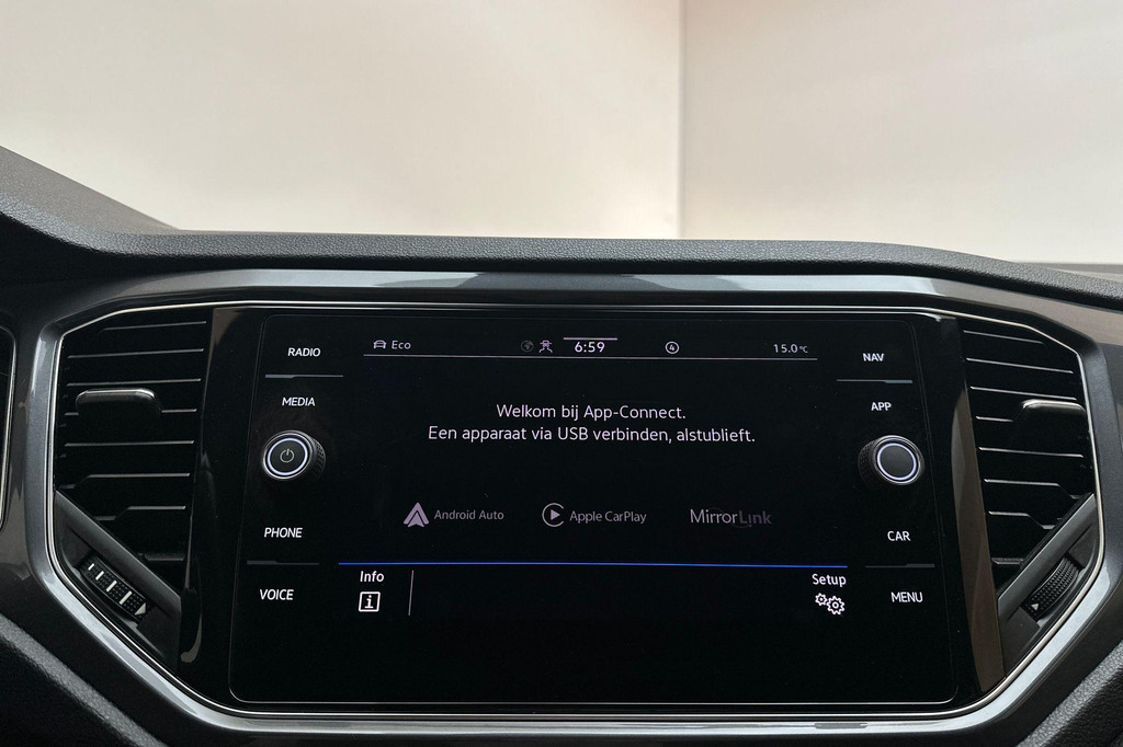 Volkswagen T-Roc (L972RT) met abonnement