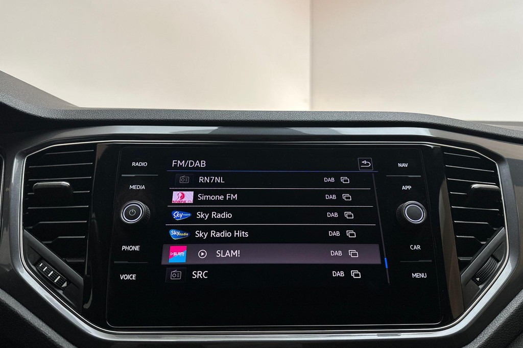 Volkswagen T-Roc (L972RT) met abonnement