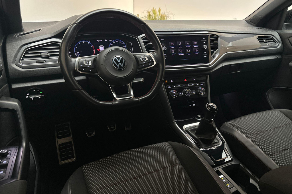 Volkswagen T-Roc (L972RT) met abonnement