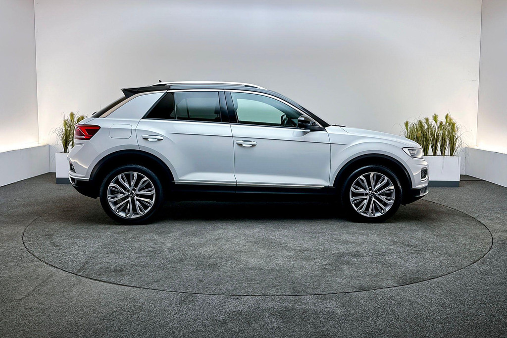 Volkswagen T-Roc (L972RT) met abonnement