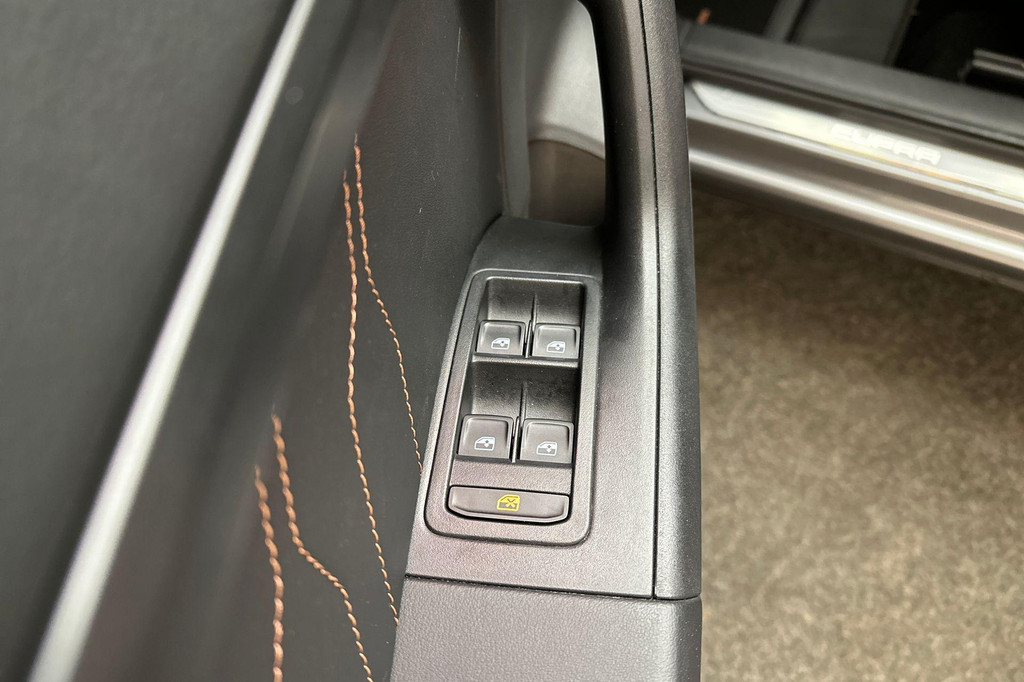 CUPRA Ateca (KHP77T) met abonnement