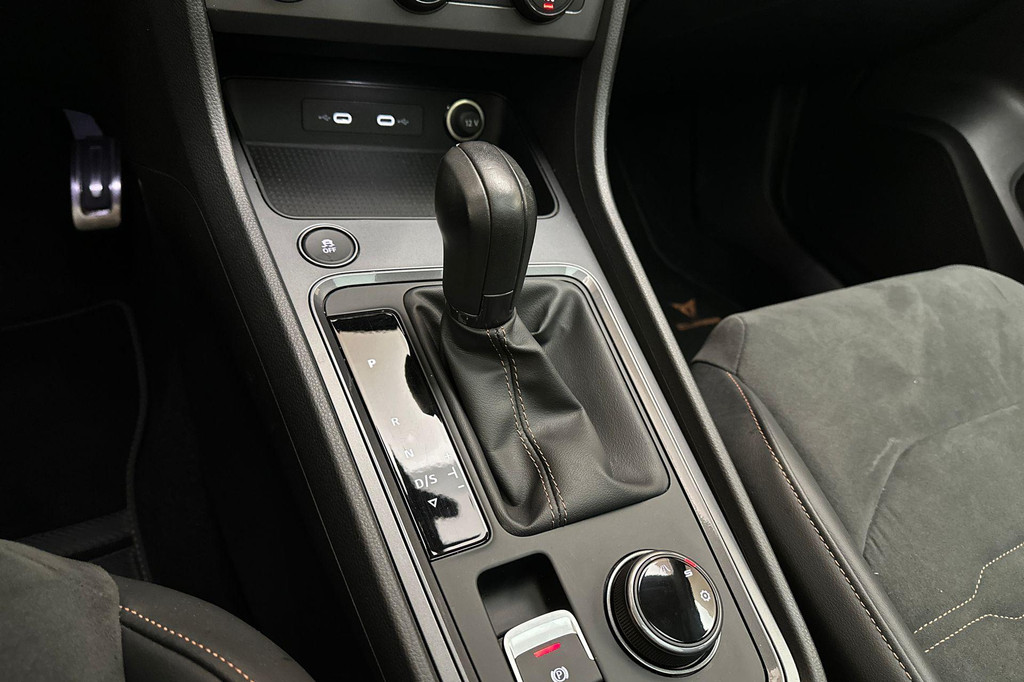 CUPRA Ateca (KHP77T) met abonnement