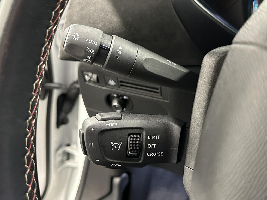 DS DS 3 (N570ZJ) met abonnement