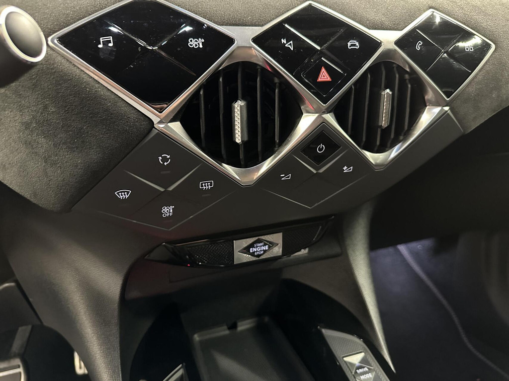 DS DS 3 (N570ZJ) met abonnement