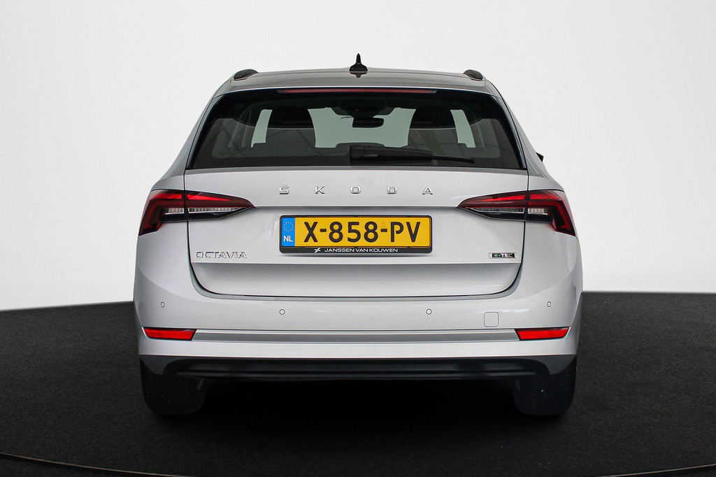 ŠKODA Octavia (X858PV) met abonnement