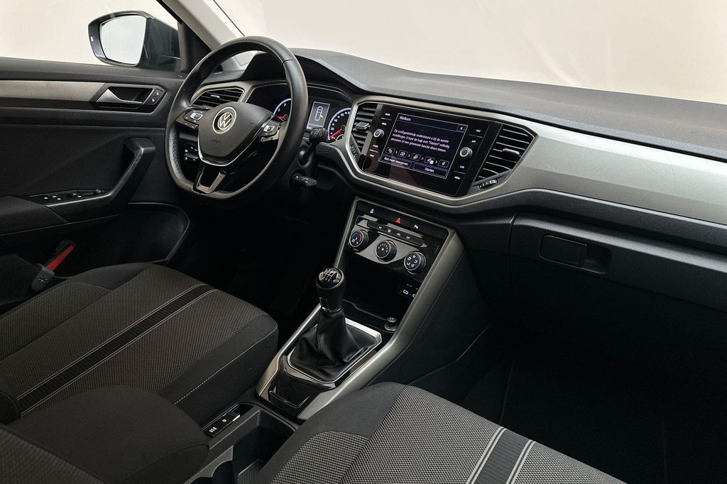 Volkswagen T-Roc (N490JR) met abonnement