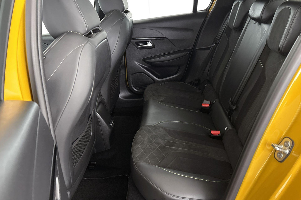 Peugeot e-208 (S633LL) met abonnement