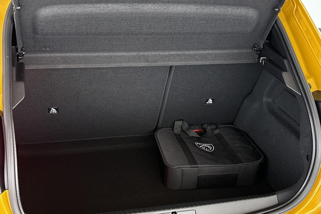 Peugeot e-208 (S633LL) met abonnement