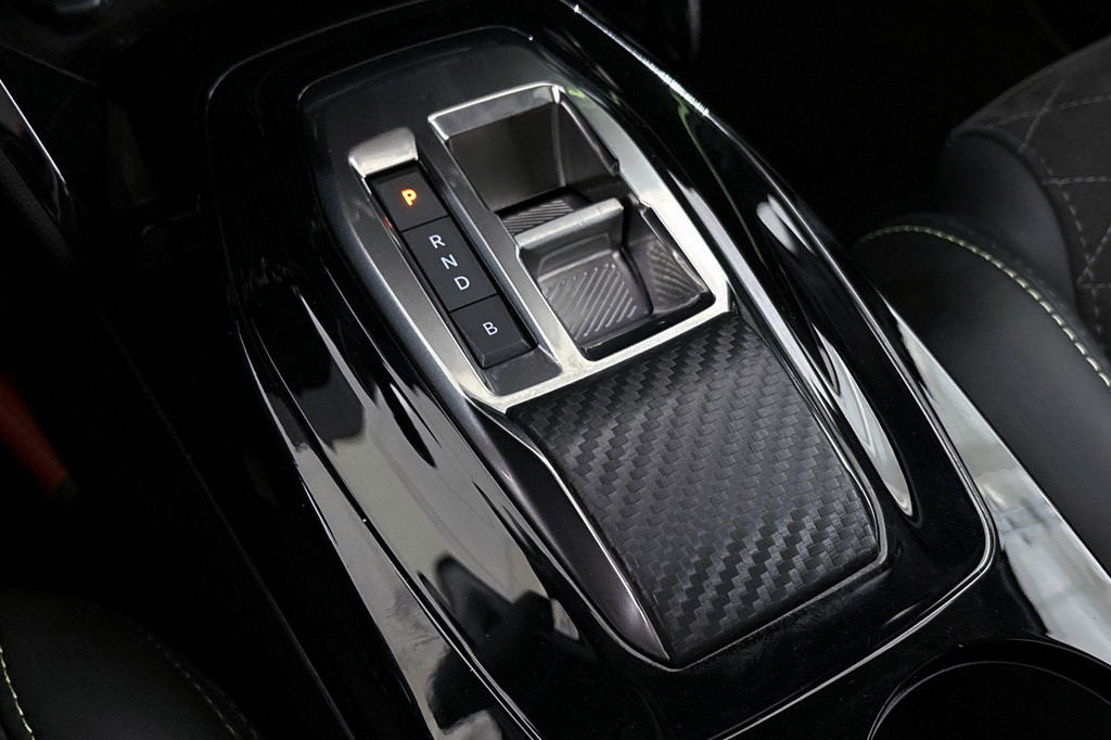Peugeot e-208 (S633LL) met abonnement